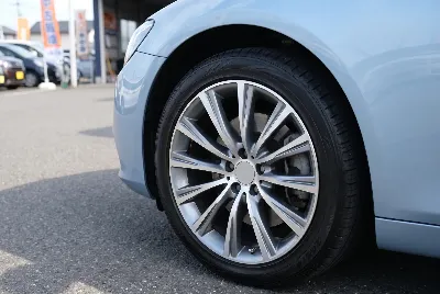 自動車