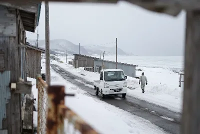 道路や車のある風景