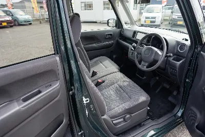自動車