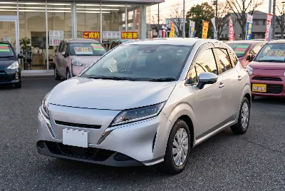 自動車
