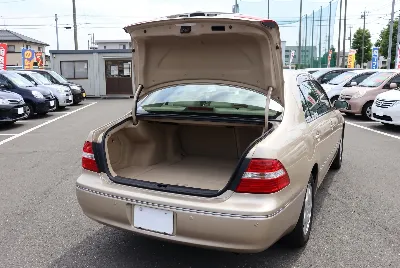 自動車