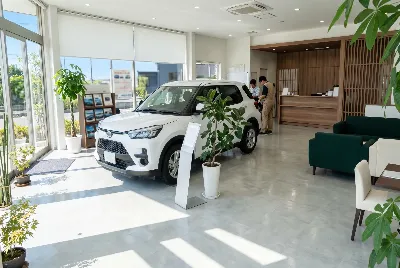自動車販売店のショールーム・店内の様子