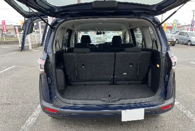 自動車