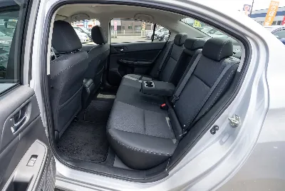 自動車