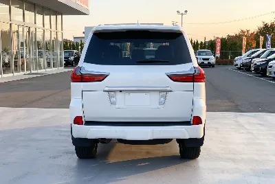自動車