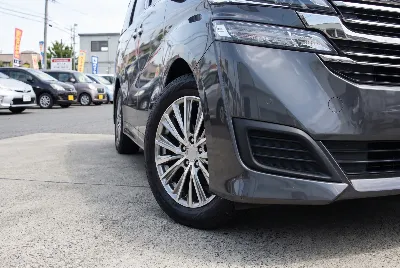自動車