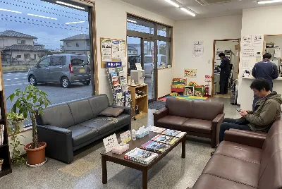 自動車整備工場・販売店の店舗や設備