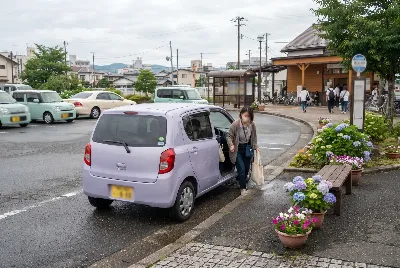 道路や車のある風景
