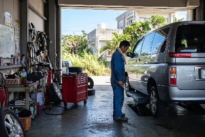 自動車販売店・整備工場のスタッフ